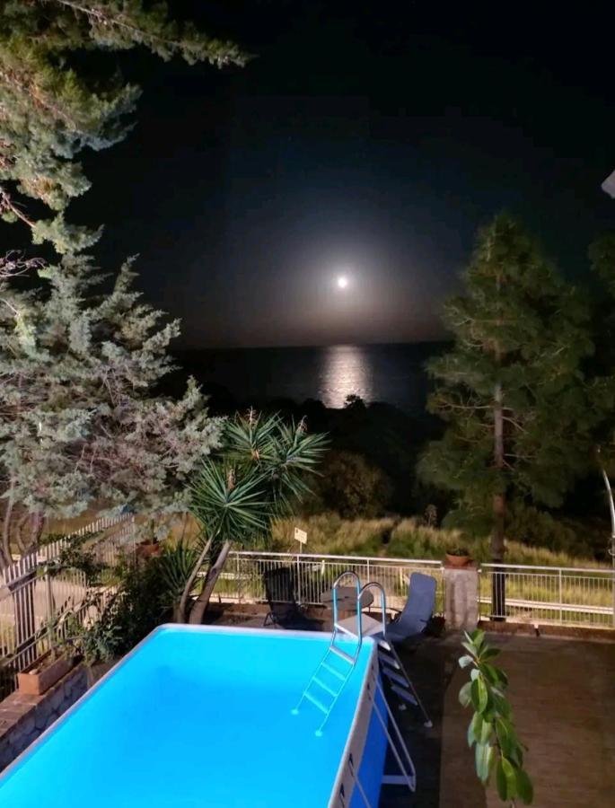 Villa'S Apartment On The Beach, Swimming Pool A/C Palermo Exteriör bild