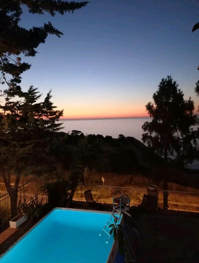 Villa'S Apartment On The Beach, Swimming Pool A/C Palermo Exteriör bild